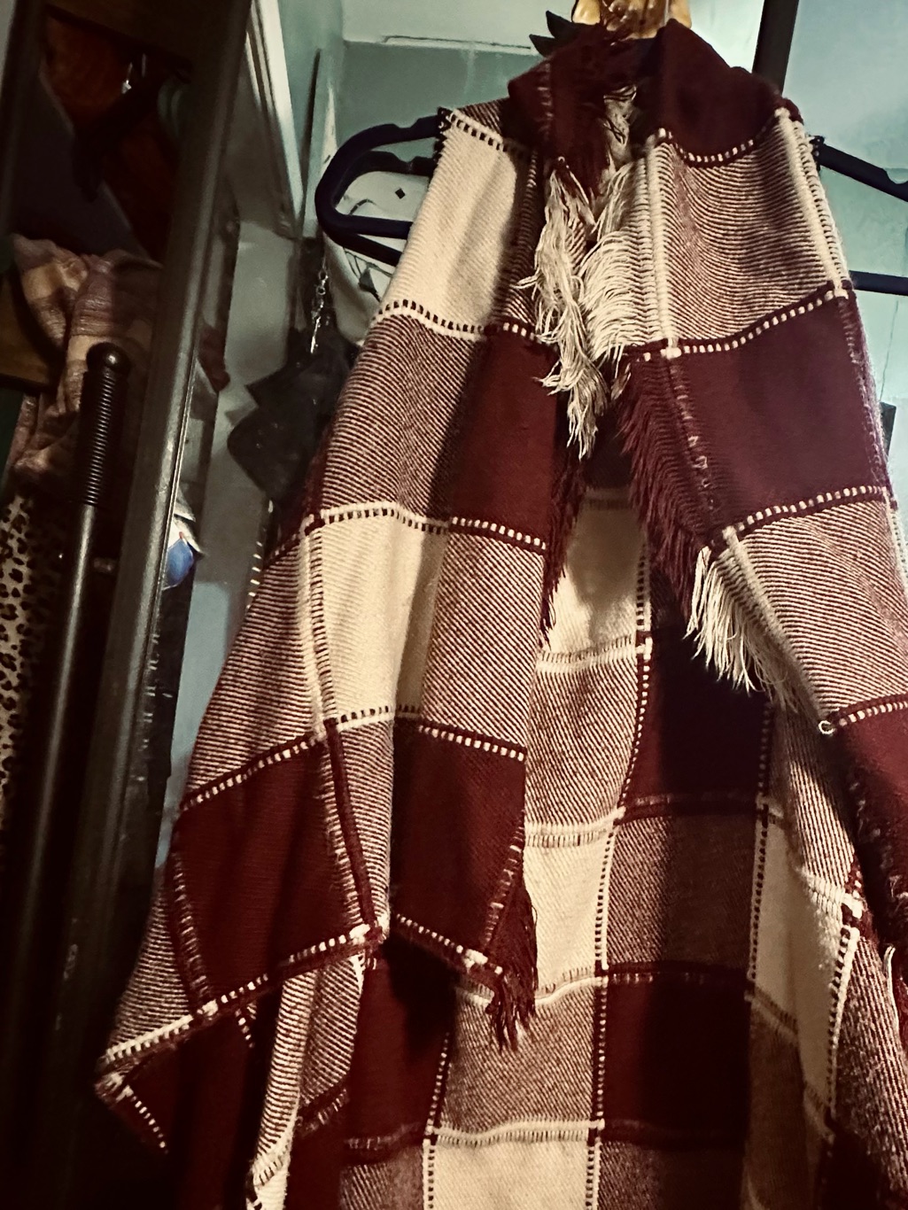 Cozy Plaid Fringe Poncho - Cream & Burgundy